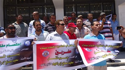 إضراب موظفى الضرائب العقارية عن العمل فى 5 محافظات