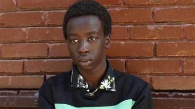 أول تعليق من الطالب الأفريقي بطل واقعة التنمر بعد ظهوره بجوار السيسي