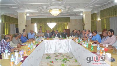 محافظ المنيا ومدير الأمن يبحثان إجراءات الرقابة على الأسعار بالأسواق