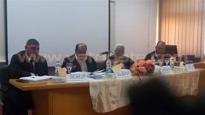 مناقشة أول رسالة ماجستير بجامعة العريش