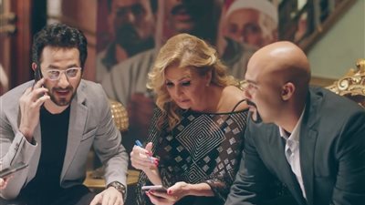 إعلان «أحمد زكى» يبهر تويتر وإشادة بأداء عمرو سعد ويسرا