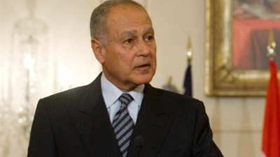 أبو الغيط يتوجه إلى باريس للمشاركة باجتماع مناقشة الأزمة الليبية