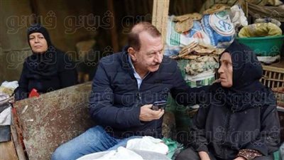 حصر الباعة الجائلين بالشرابية لتسكينهم بسوق 