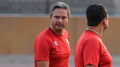 سيزا يقود مران الأهلي ومحاضرة فيديو للاعبين استعدادا لـ«الحدود»