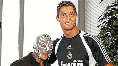 ري ميستريو لاعب المصارعة: قادر على إيقاف خطورة رونالدو وميسي