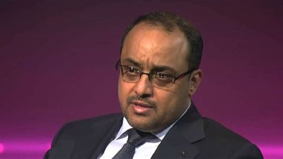 أكبر قيادي بعد على صالح ينفي مغادرته لليمن