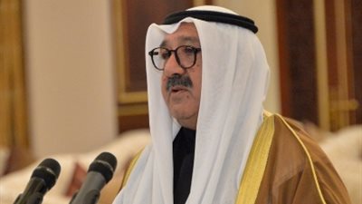 وزير الدفاع الكويتي يزور قوات التحالف العربي بالسعودية