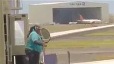 كشف سر تحطم حقائب السفر بمطار هونولولو (فيديو وصور)