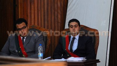 بالصور.. دفاع 