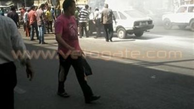 اشتعال النيران في سيارة ملاكي بميدان العباسية