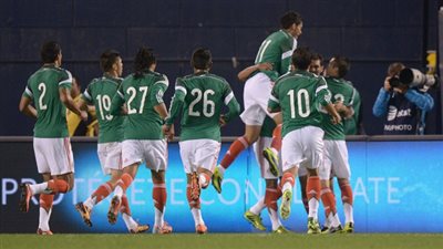 اليوم.. المكسيك تُصارع نيوزلندا على التأهل لمونديال البرازيل