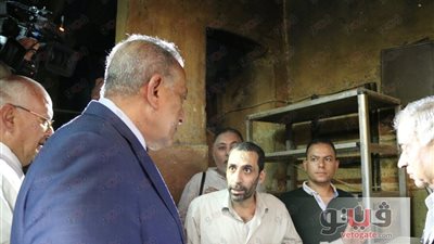 محافظ الجيزة يتفقد مخابز بولاق الدكرور