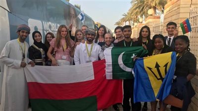 توافد شباب العالم لمقر افتتاح منتدى شرم الشيخ بحضور السيسي (صور)