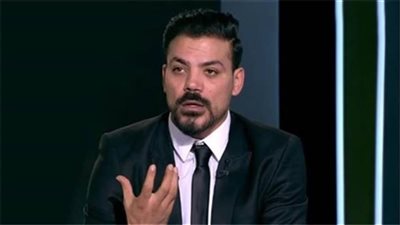 عمرو زكي يكشف عن رأيه في مصطفى محمد (فيديو)