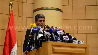 وزير الطيران: الرئيس طالبنا بسرعة كشف حقائق اختفاء الطائرة