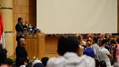 وزير الطيران: نواصل البحث عن الطائرة المفقودة جنوب جزيرة «كريت»