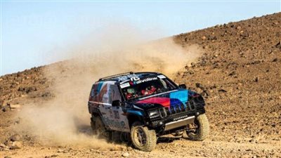 تتويج فريق رحالة توتال بجولة سيارات الرالي المعدلة لسباقات الصحراء في مكادى هايتس
