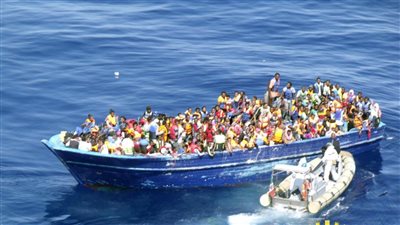 إيطاليا تدعو دول أوروبا لفتح موانئها أمام سفن إنقاذ المهاجرين