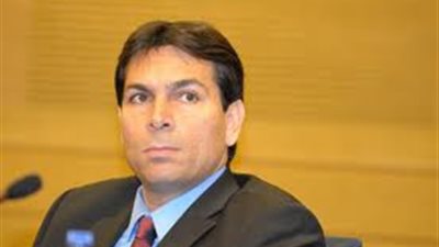 الكنيست يطالب بوقف تحرير الأسرى بسبب مقتل الجندي الإسرائيلي