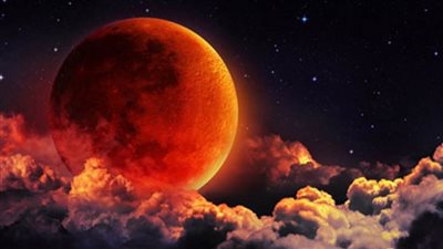10 معلومات عن القمر الأحمر.. خسوف لم يشهده العالم من قبل