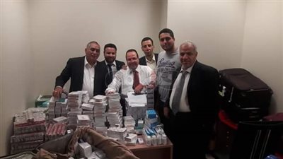 جمارك المطار تحبط تهريب 6 حقائب أدوية مع راكبة مصرية