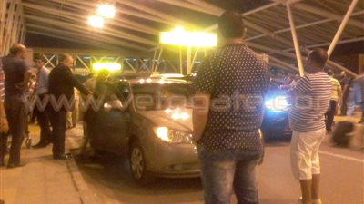 بالصور..وصول أهالي ضحايا فرنسا في «الطائرة المفقودة» إلى مطار القاهرة