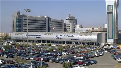 طائرة إيطاليا تقلع بدون محافظ بنك فيصل الإسلامى