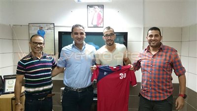 بالصور.. «النصر» يضم لاعب «البنك الأهلي» لمدة 3 مواسم