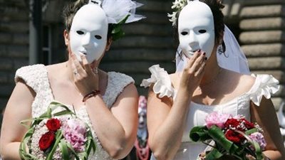 بالفيديو.. ولاية هاواي تضفي الشرعية على زواج المثليين