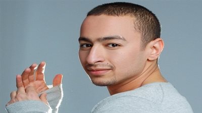 حمادة هلال يطالب جمهوره بالتصويت له فى 