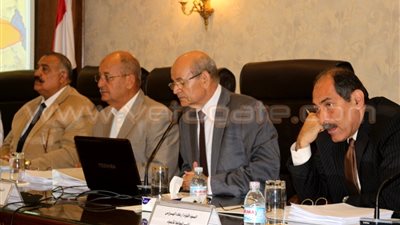 بالفيديو والصور..محافظ الجيزة يطالب رؤساء الأحياء بمعاونة 