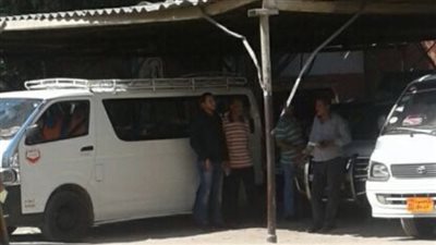 بالصور.. إدارة مواقف أسيوط تدفع بـ 30 أتوبيسا لمواجهة إضراب السائقين