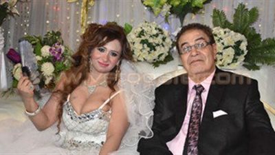 بالفيديو..سعيد طرابيك: «مراتي عندها 25 سنة واللي بيزمر ما بيخبيش دقنه»