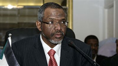 وزير الري السوداني يطمئن على البعثة المصرية بالخرطوم