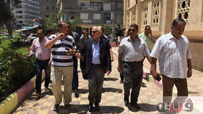 بالصور.. محافظ بورسعيد يتابع سير العمل بمركز السلام للعيون