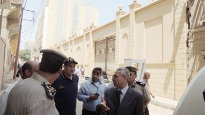 بالصور.. أمن المنيا يكلف بتفتيش المترددين على الكنائس