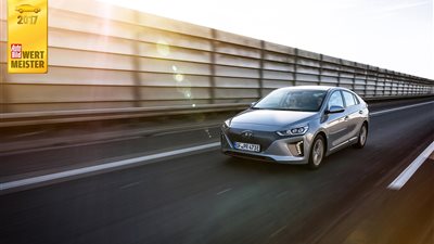 هيونداي أيونك سيارة كهربائية «أفضل قيمة» من فولكس فاجن وBMW