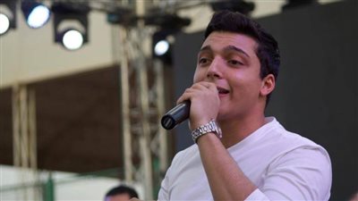 خالد منيب يسير على خطى عمه 