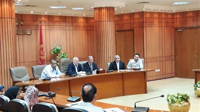 محافظ بورسعيد يستقبل مدير مشروعات المحليات بالتخطيط