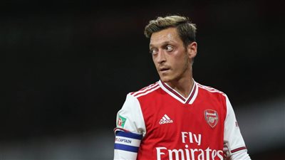 حرب صينية على مسعود اوزيل بسبب دعوته لنصرة أقلية الأيغور