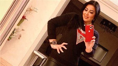 سمية الخشاب تتألق بالأسود في أحدث ظهور