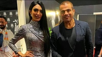 سالي عبد السلام تنشر صورة مع عمرو دياب من حفل الرياض: 