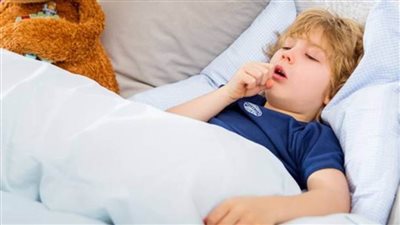 ما هو علاج الكحة الناشفة.. استشاري أمراض صدرية يجيب