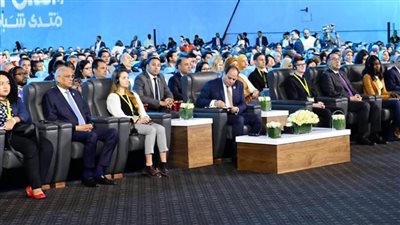 السيسي يشاهد فيلما تسجيليا عن استفادة الإنسان من الذكاء الاصطناعى