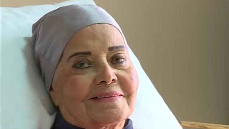  الفنانة مديحة يسري