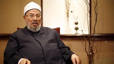 دبلوماسي إماراتي: القرضاوي استخدم الجزيرة لبث الفتنة بين الشعوب