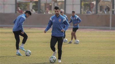 عاشور ينتظم في مران الأهلي وفايلر يجتمع مع متولي