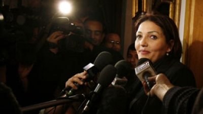 جميلة إسماعيل ضيفة صالون 