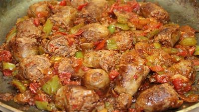 أسهل طريقة لعمل السجق الإسكندرانى