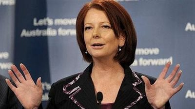 رئيسة وزراء استراليا تعتذر عن سياسة 